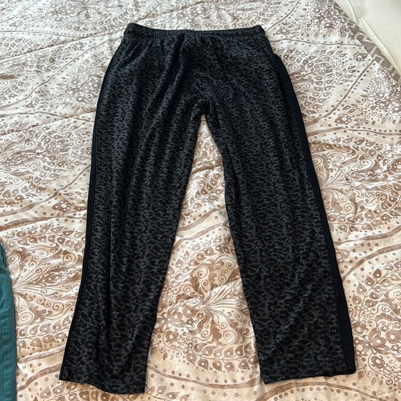 Rewash - Leopard Sweatpants - Picture 4 of 4